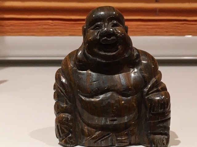 Tijgeroog Boeddhin: 5x2.2x6 cm (dxbxh)