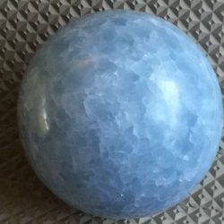 Calciet Blauw Bol nr 1:  Ø 7.5 cm - Dolfijnen Poort - Madagaskar