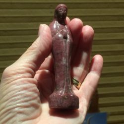 Rhodoniet Moedergodin: 10x3x2 cm