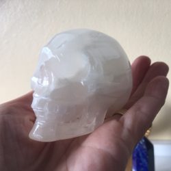 Seleniet wit Alien Skull 31 - Met Wit Zilver-Gouden Moeder Maria frequentie