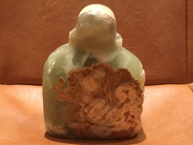 Aragoniet Boeddhin nr 3: 4,5x8x11 cm (dxbxh) - 484 gr - Afbeelding 3