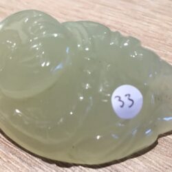 Jade Nefriet Boeddhin nr 2 - liggend - 3.3x6x2.5 cm (dxbxh) 52 gr