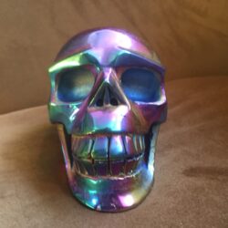 Regenboog Kwarts Titanium Skull - Uit privé Sterrenpoort collectie!