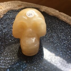 Calciet Lichtgele Skull 14: Bevat Gouden Inca Tijdscodes = 5 x 3.5 x 3 cm