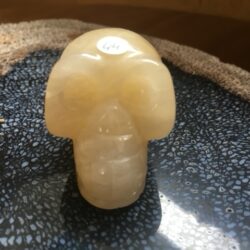 Calciet Lichtgele Skull 4: Bevat Gouden Inca Tijdscodes = 5 x 3.5 x 3 cm