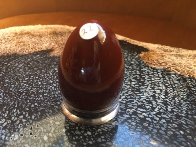 Carneool Yoni EI 3: 4.4x3 (hxd) - 66 gr