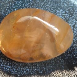 Golden Healer LeMUria Kristal 3: 7.7x5.5x2.5 cm - 161 gr - Madagaskar