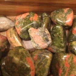 Unakiet Jaspis Trommelsteen: ±2 cm - Elfjessteen & Sterrenstelsel Andromeda