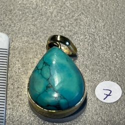 TURKOOIS HANGER 7 (V.S.) - met Gouden opleg: Ingewijd als LEMURIA MOEDERGODIN HATHOR hanger