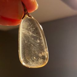 Citrien 1 - Elfjes Hanger (3 x 1,5 cm)