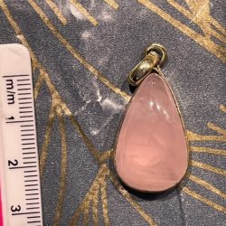 ROZENKWARTS HANGER 2 (Madagaskar): Ingewijd als MOEDER LEMURIA hanger