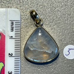 MAANSTEEN WIT HANGER 5 (Sri Lanka): Ingewijd als LEMURIA MOEDER MAYA IXCHEL hanger