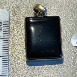 ONYX HANGER 1 (Madagaskar): Ingewijd als LEMURIA ZWARTE MADONNA / KALI hanger