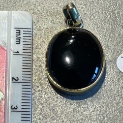 ONYX HANGER 7 (Madagaskar): Ingewijd als LEMURIA ZWARTE MADONNA / KALI hanger