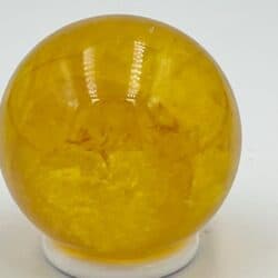 Fluoriet goudgeel met Mica Bol 13: 3.5 cm Ø - 88 gram