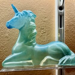 LeMUria Eenhoorn Groen Blauw: Wit Seleniet in kunsthars gegoten (Moeder Maan) + MP3 26.37 min